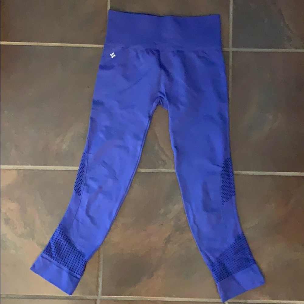 Nux women’s Capri